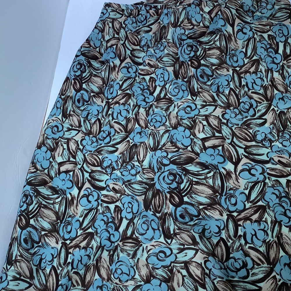 Loft Spring skirt. Size 6 - Picture 5 of 5